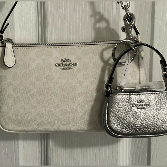 BNWOT COACH NOLITA 19 SHOULDER BAG WITH NOLITA BAG CHARM KEYCHAIN - Picture 2 of 3